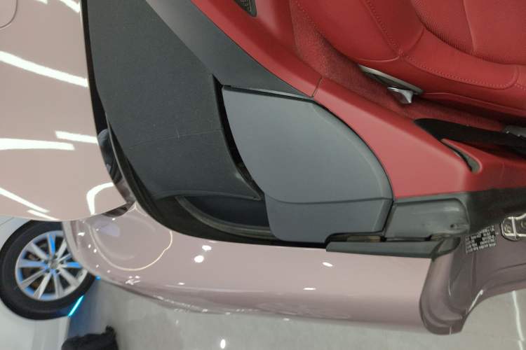 Used Porsche 718 2022 Boxster 2.0T Right Rear Door Interior
