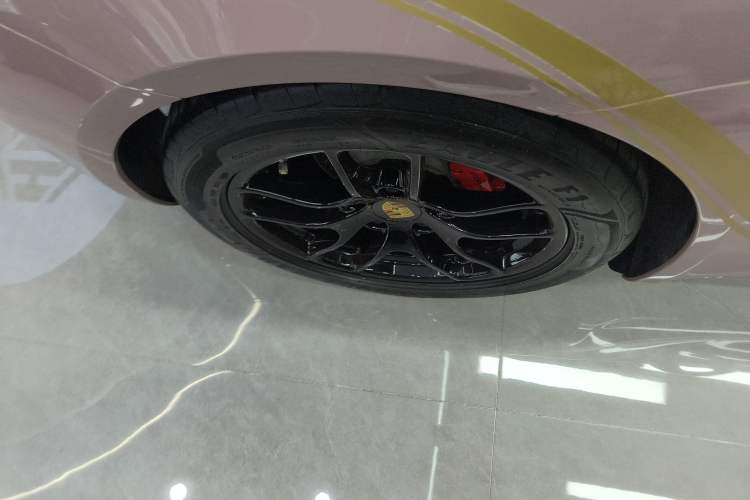 Used Porsche 718 2022 Boxster 2.0T Right Rear Wheel Hub