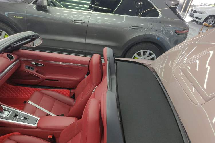 Used Porsche 718 2022 Boxster 2.0T Roof