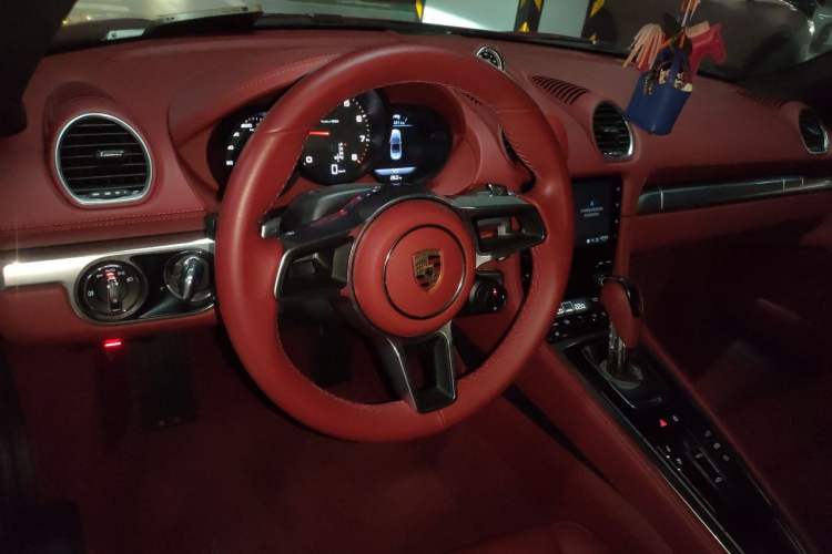 Used Porsche 718 2022 Boxster 2.0T Steering Wheel