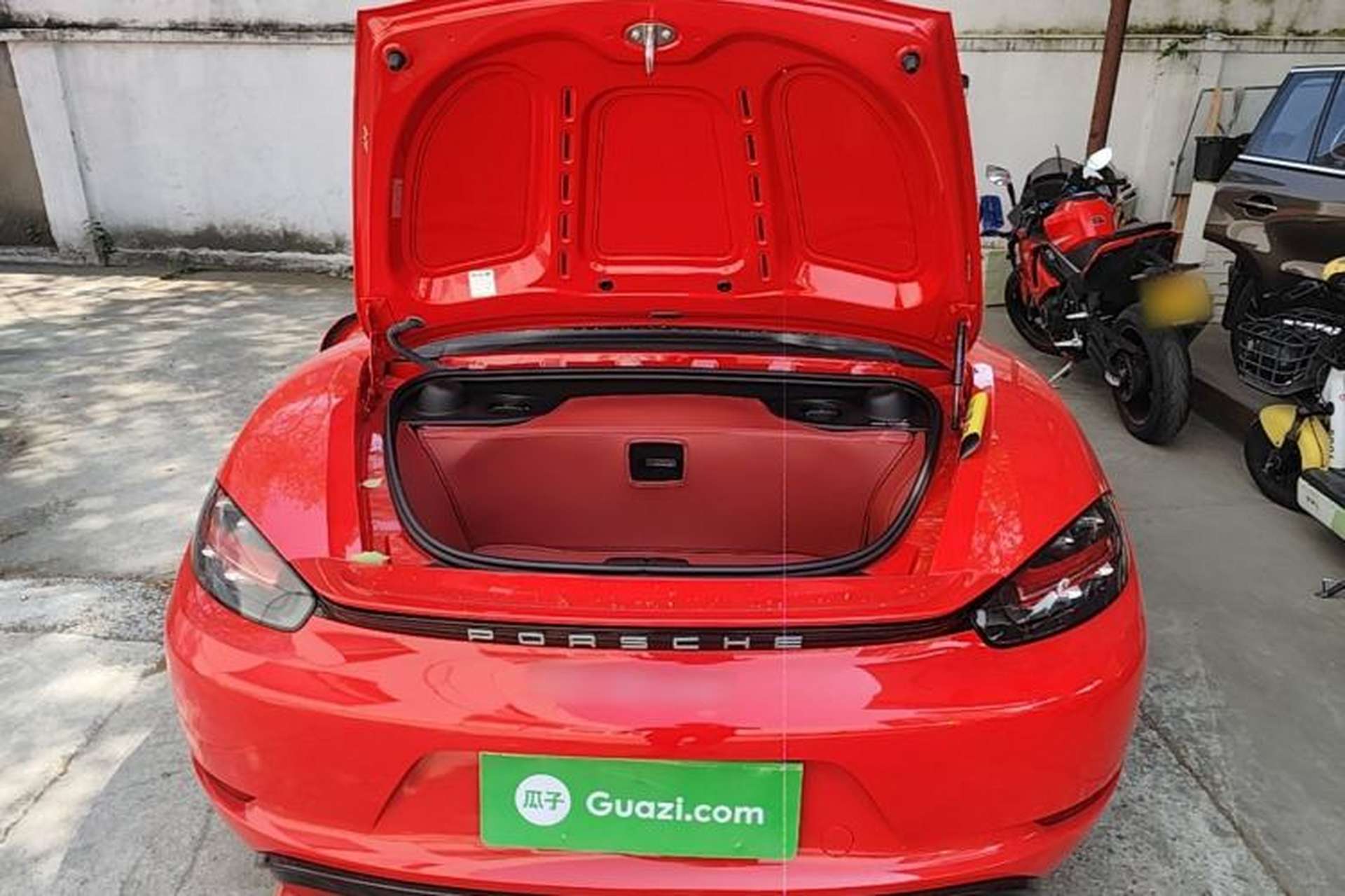 Used Porsche 718 2022 Boxster 2.0T Trunk