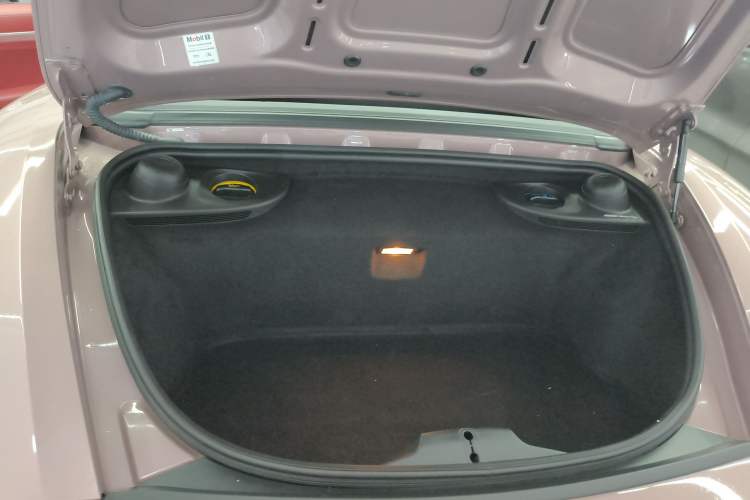 Used Porsche 718 2022 Boxster 2.0T Trunk