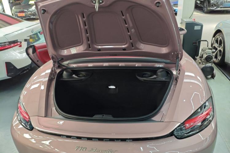 Used Porsche 718 2022 Boxster 2.0T Trunk
