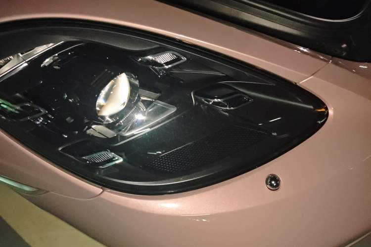 Used Porsche 718 2022 Boxster 2.0T Right Front Headlight
