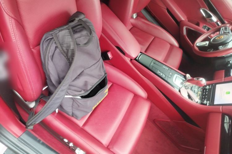 Used Porsche 718 2022 Cayman T 2.0T Right Front Seat