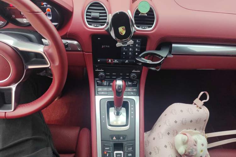 Used Porsche 718 2022 Boxster 2.0T Audio And AC Panel