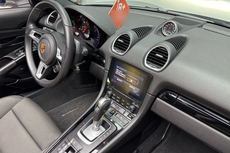 Used Porsche 718 2022 Boxster T 2.0T Audio And AC Panel