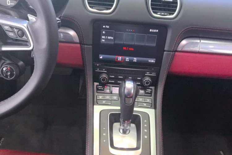 Used Porsche 718 2022 Cayman 2.0T Audio And AC Panel