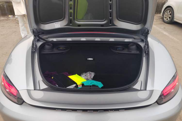 Used Porsche 718 2022 Boxster 2.0T Engine Bay