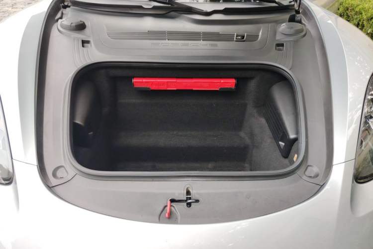Used Porsche 718 2022 Boxster 2.0T Engine Bay