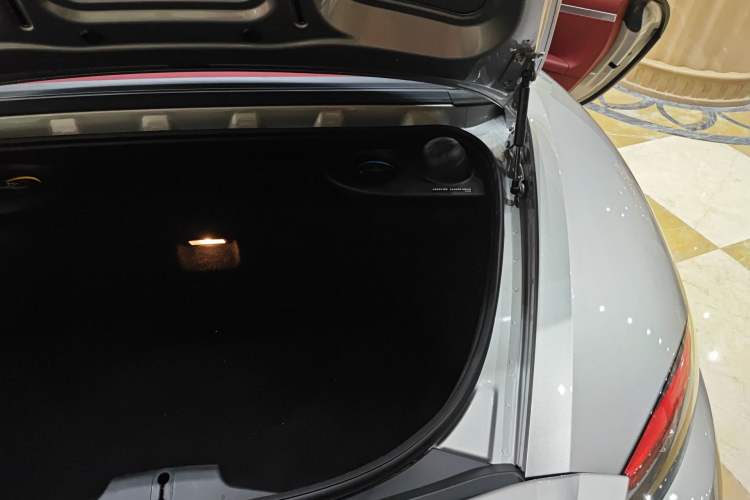 Used Porsche 718 2022 Boxster 2.0T Engine Bay Left