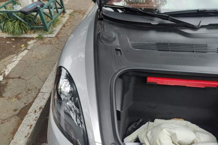 Used Porsche 718 2022 Boxster T 2.0T Engine Bay Right