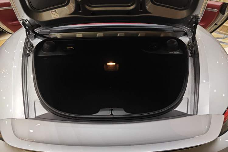 Used Porsche 718 2022 Boxster 2.0T Engine Bay