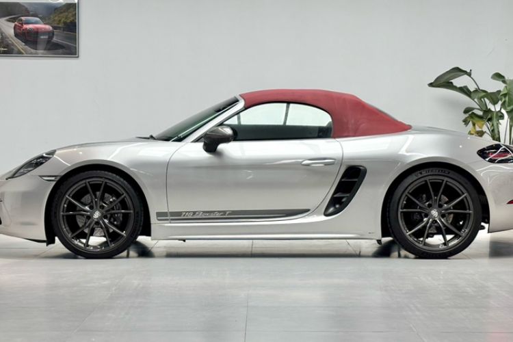 Used Porsche 718 2022 Boxster T 2.0T Exterior 3