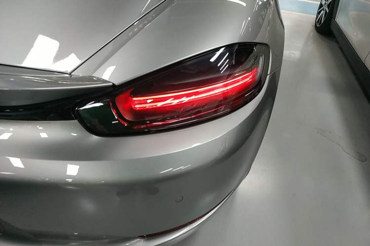 Used Porsche 718 2022 Spyder 2.0T Exterior 6