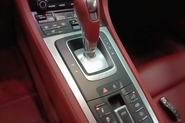 Used Porsche 718 2022 Boxster 2.0T Gear Lever