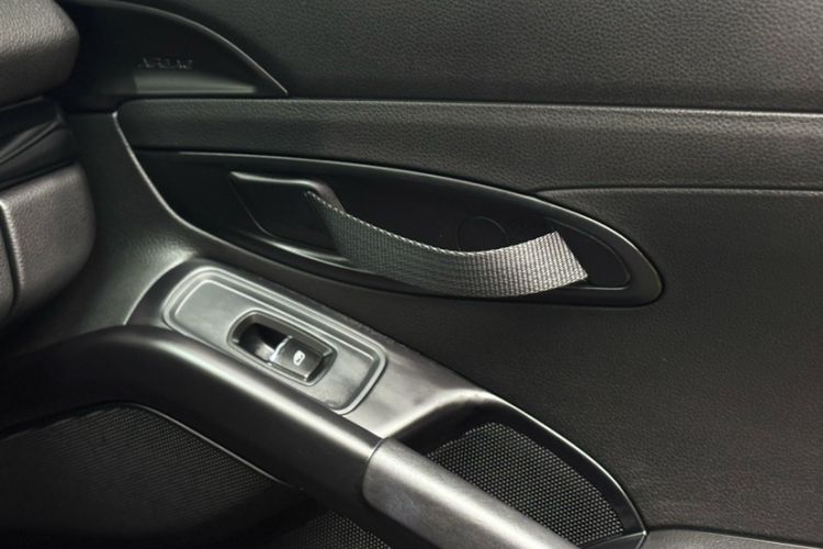 Used Porsche 718 2022 Boxster T 2.0T Interior 6