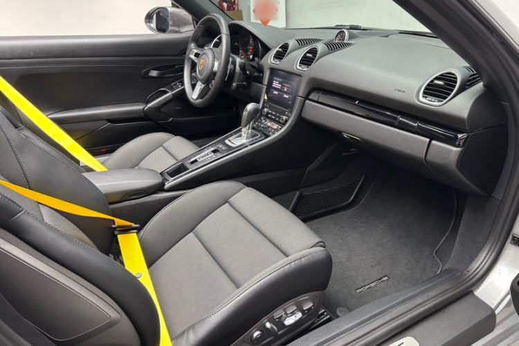Used Porsche 718 2022 Boxster T 2.0T Interior 7