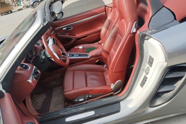 Used Porsche 718 2022 Boxster 2.0T Left Front Seat