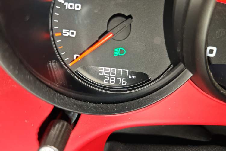 Used Porsche 718 2022 Boxster 2.0T Odometer Close Up