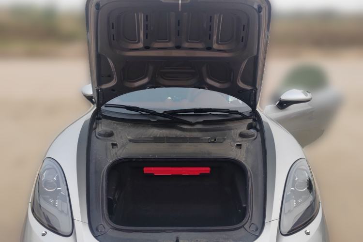 Used Porsche 718 2022 Boxster 2.0T Trunk