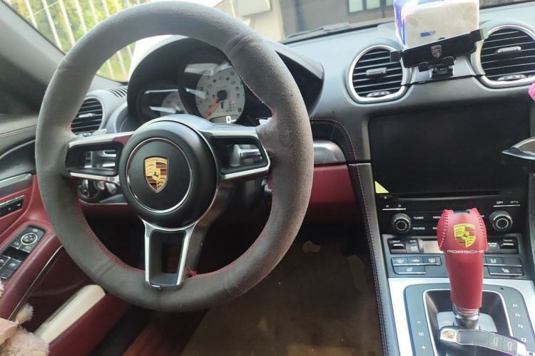 Used Porsche 718 2022 Boxster 2.0T Steering Wheel