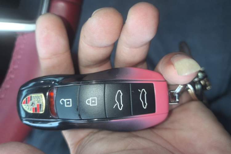 Used Porsche 718 2022 Cayman 2.0T Vehicle Key
