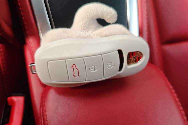 Used Porsche 718 2022 Cayman 2.0T Vehicle Key