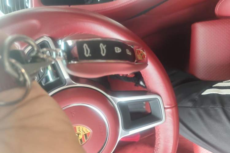 Used Porsche 718 2022 Boxster 2.0T Vehicle Key