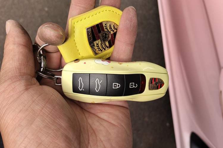 Used Porsche 718 2022 Boxster 2.0T Vehicle Key