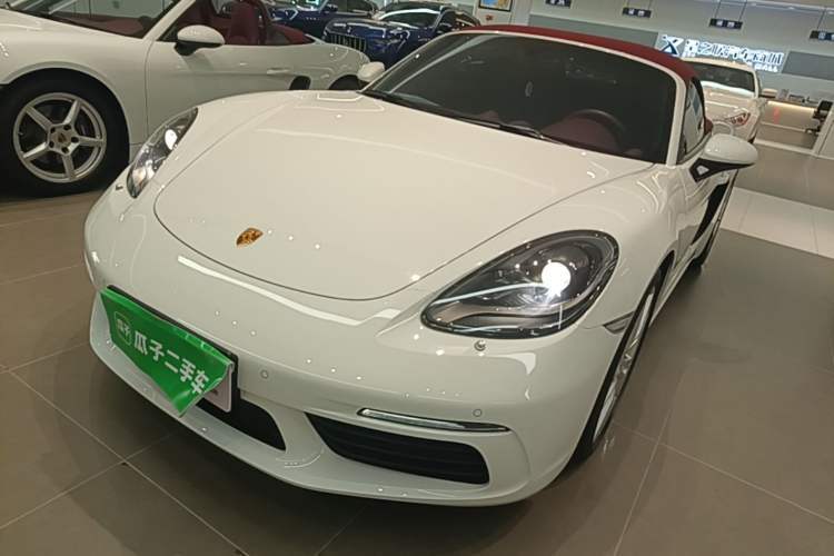 Porsche 718 2022 Boxster 2.0T de segunda mano Guazi used car, China used car export, Used car for sale, Used  cars, Cheapest cars for sale