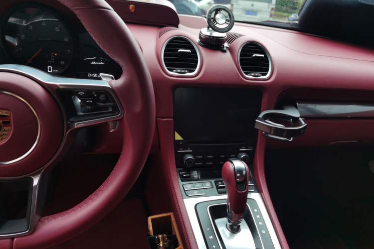 Used Porsche 718 2022 Boxster 2.0T Audio And AC Panel