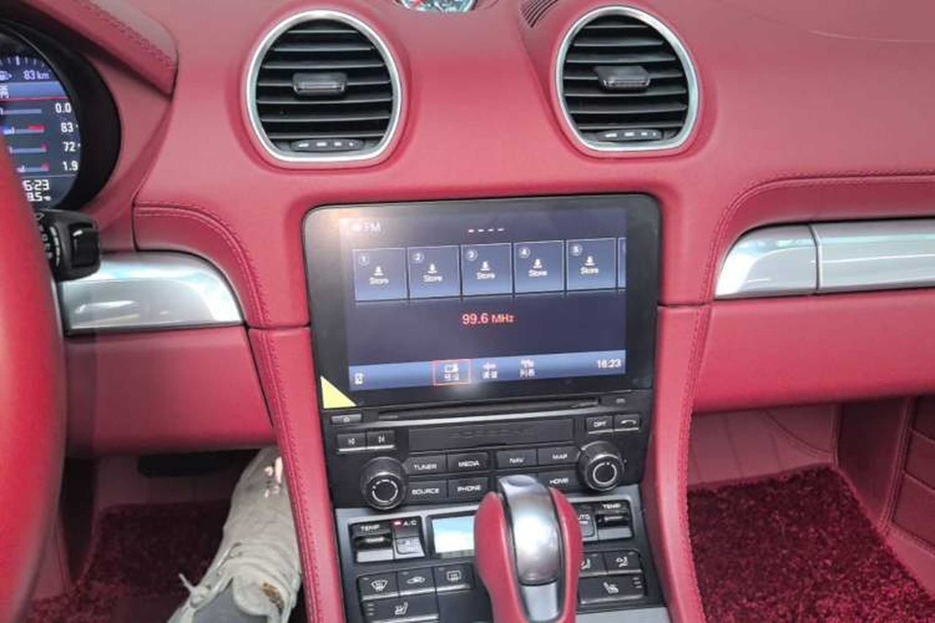 Used Porsche 718 2022 Boxster 2.0T Audio And AC Panel