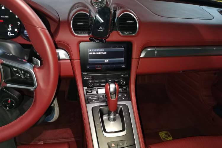Used Porsche 718 2022 Boxster 2.0T Audio And AC Panel