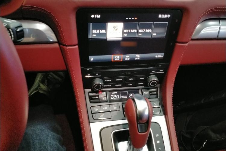 Used Porsche 718 2022 Cayman 2.0T Audio And AC Panel