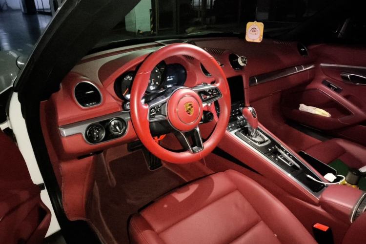 Used Porsche 718 2022 Boxster 2.0T Center Console