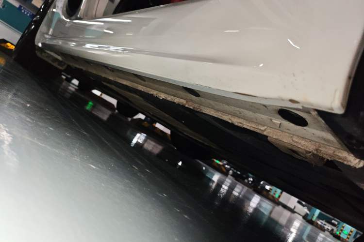 Used Porsche 718 2022 Cayman T 2.0T Chassis Front Right
