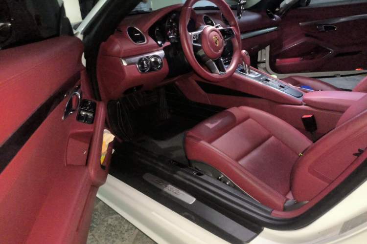 Used Porsche 718 2022 Boxster 2.0T Driver Seat