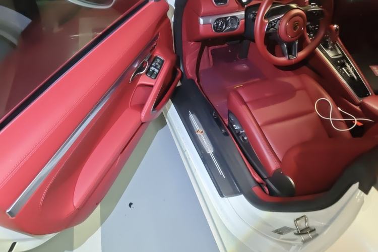 Used Porsche 718 2022 Boxster 2.0T Driver Seat