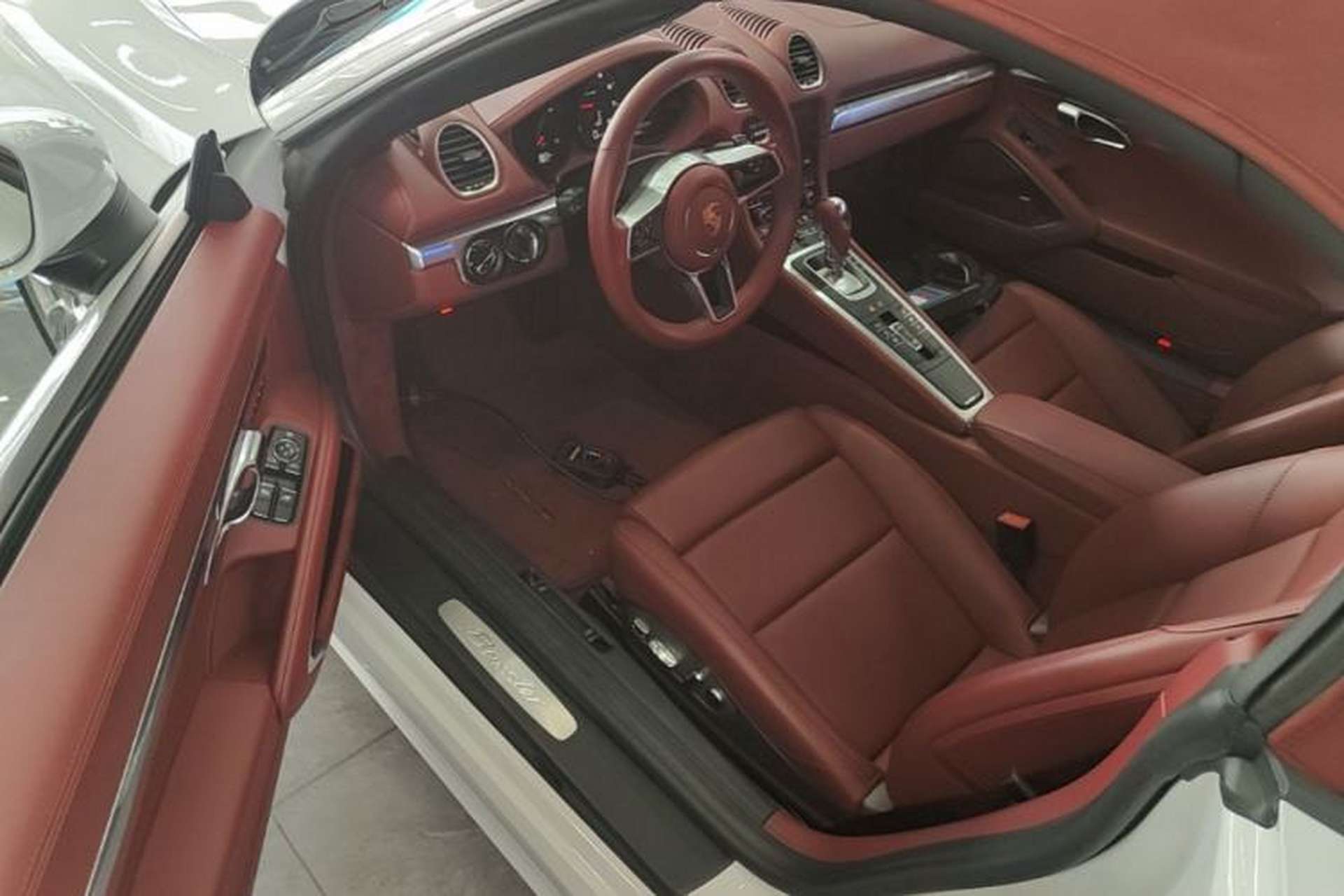 Used Porsche 718 2022 Boxster T 2.0T Driver Seat