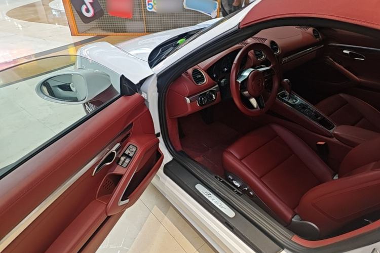 Used Porsche 718 2022 Boxster 2.0T Driver Seat