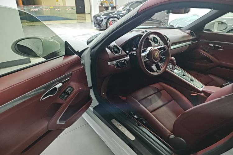Used Porsche 718 2022 Boxster 2.0T Driver Seat