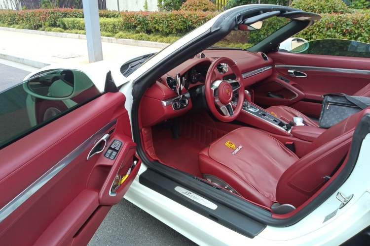 Used Porsche 718 2022 Boxster 2.0T Driver Seat