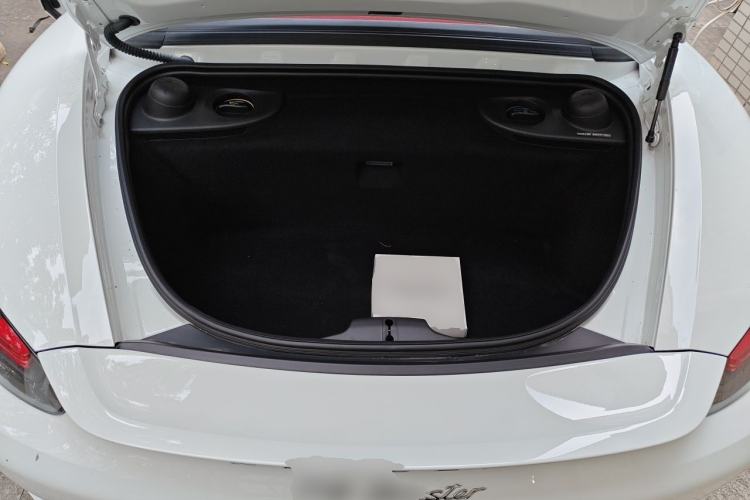 Used Porsche 718 2022 Boxster 2.0T Engine Bay