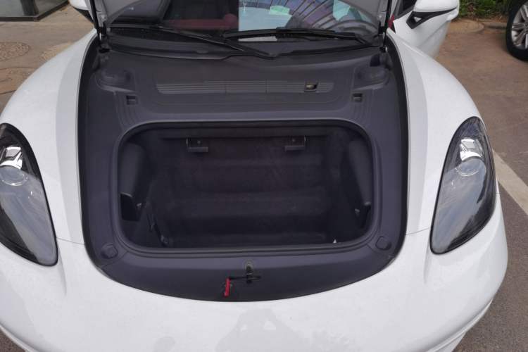 Used Porsche 718 2022 Boxster 2.0T Engine Bay