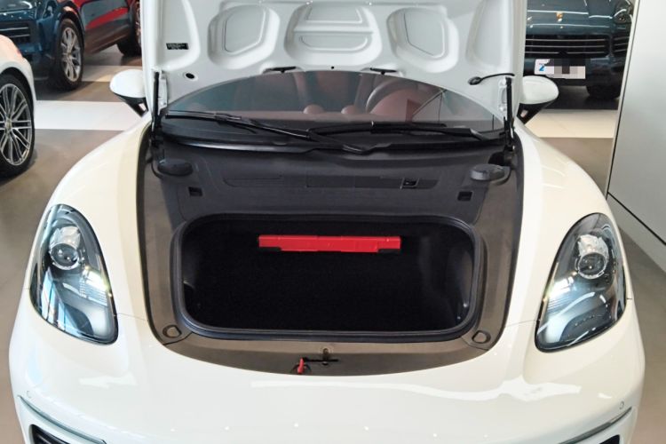 Used Porsche 718 2022 Boxster 2.0T Engine Bay