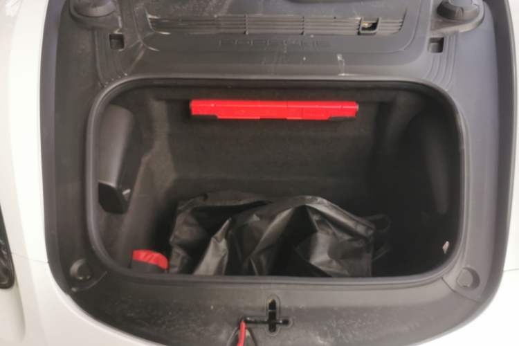 Used Porsche 718 2022 Boxster 2.0T Engine Bay