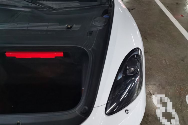Used Porsche 718 2022 Boxster 2.0T Engine Bay Left