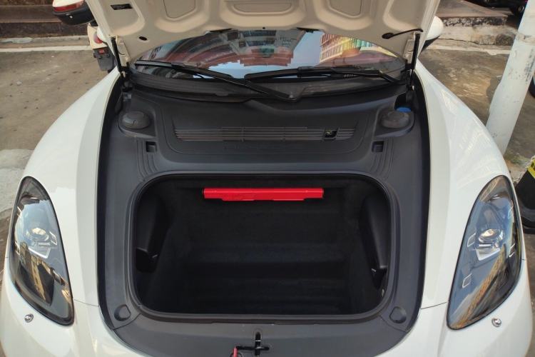 Used Porsche 718 2022 Boxster 2.0T Engine Bay
