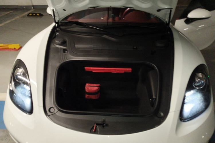 Used Porsche 718 2022 Boxster 2.0T Engine Bay